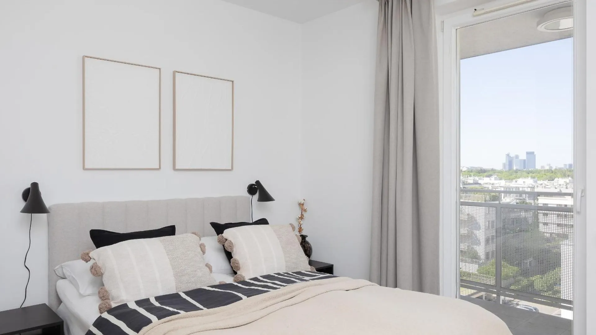 Luxury Four Bedroom Apartment With Parking & Balcony In Mokotow By Renters Prestige وارسو 0*,